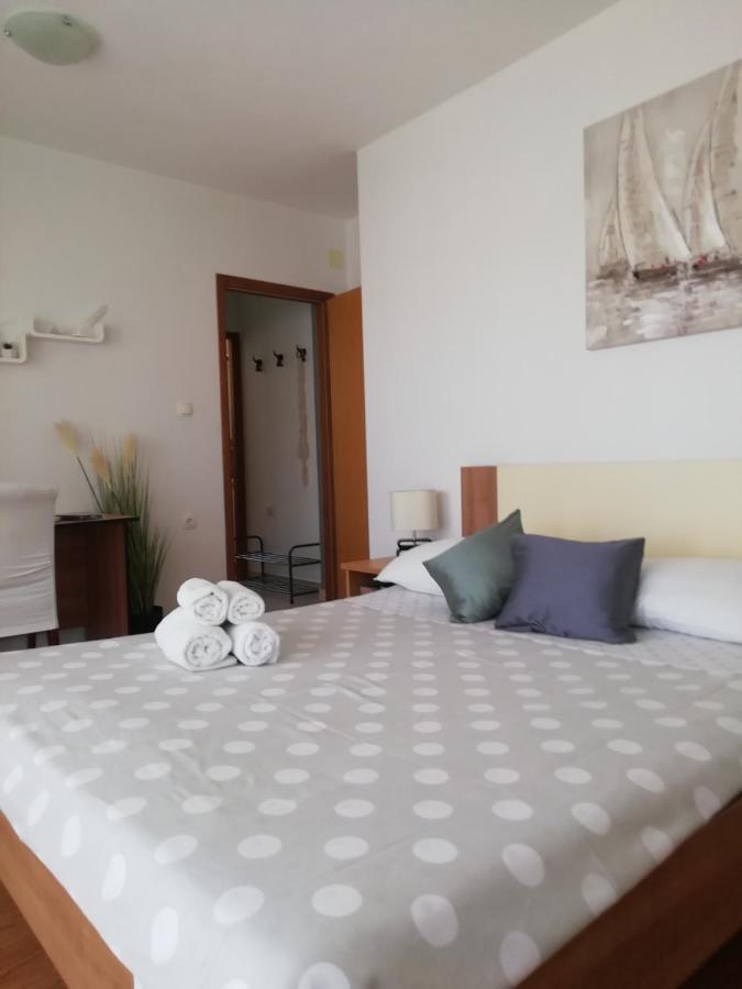 Apartments 4 Me Trogir Buitenkant foto