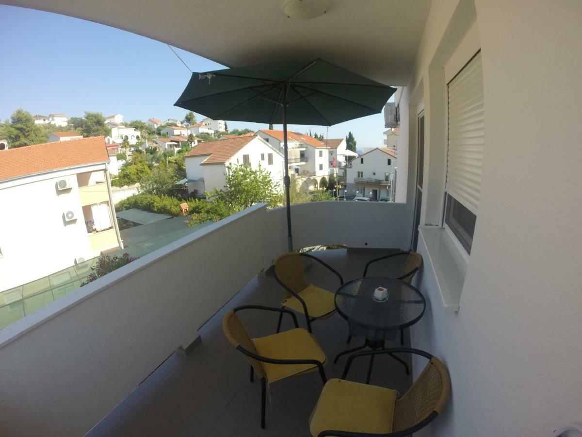 Apartments 4 Me Trogir Buitenkant foto